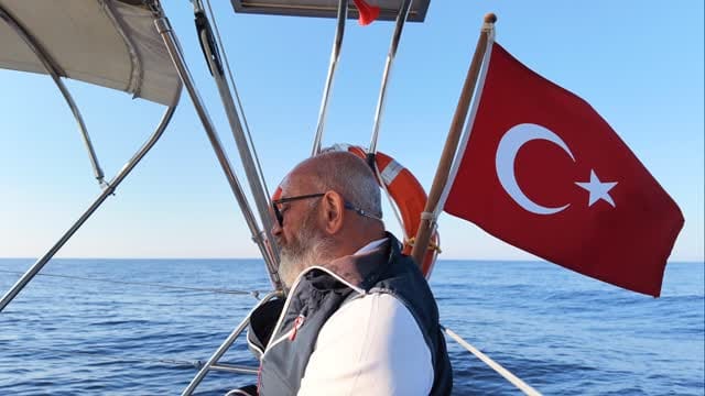 Post 4 by Ali Türkşen on Instagram (video)