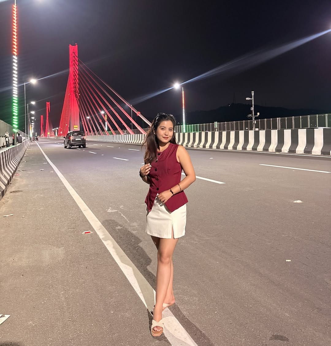 Post 6 by Whitney Bathari ✨ on Instagram (carousel)