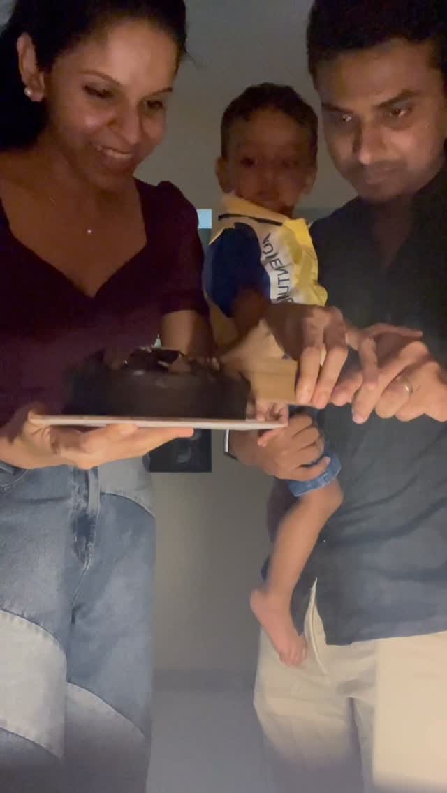 Post 6 by Liya on Instagram (video)