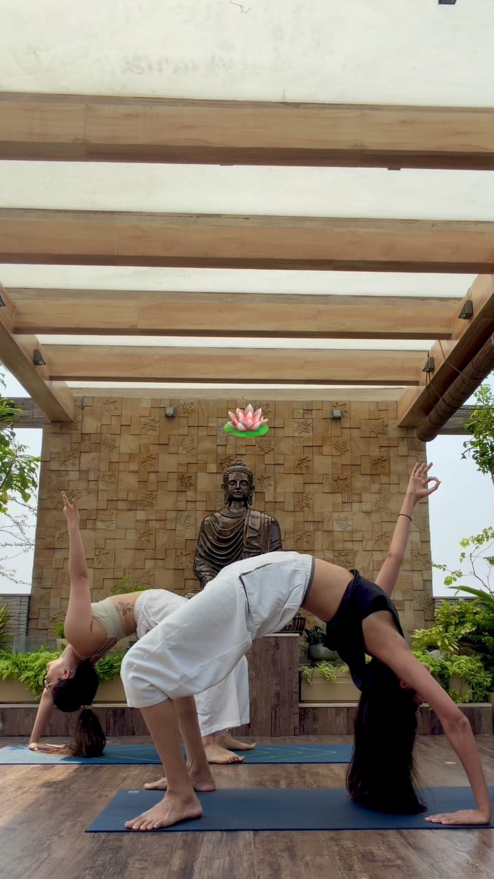 Post 4 by Rajeshwari Roychowdhury on Instagram (video)