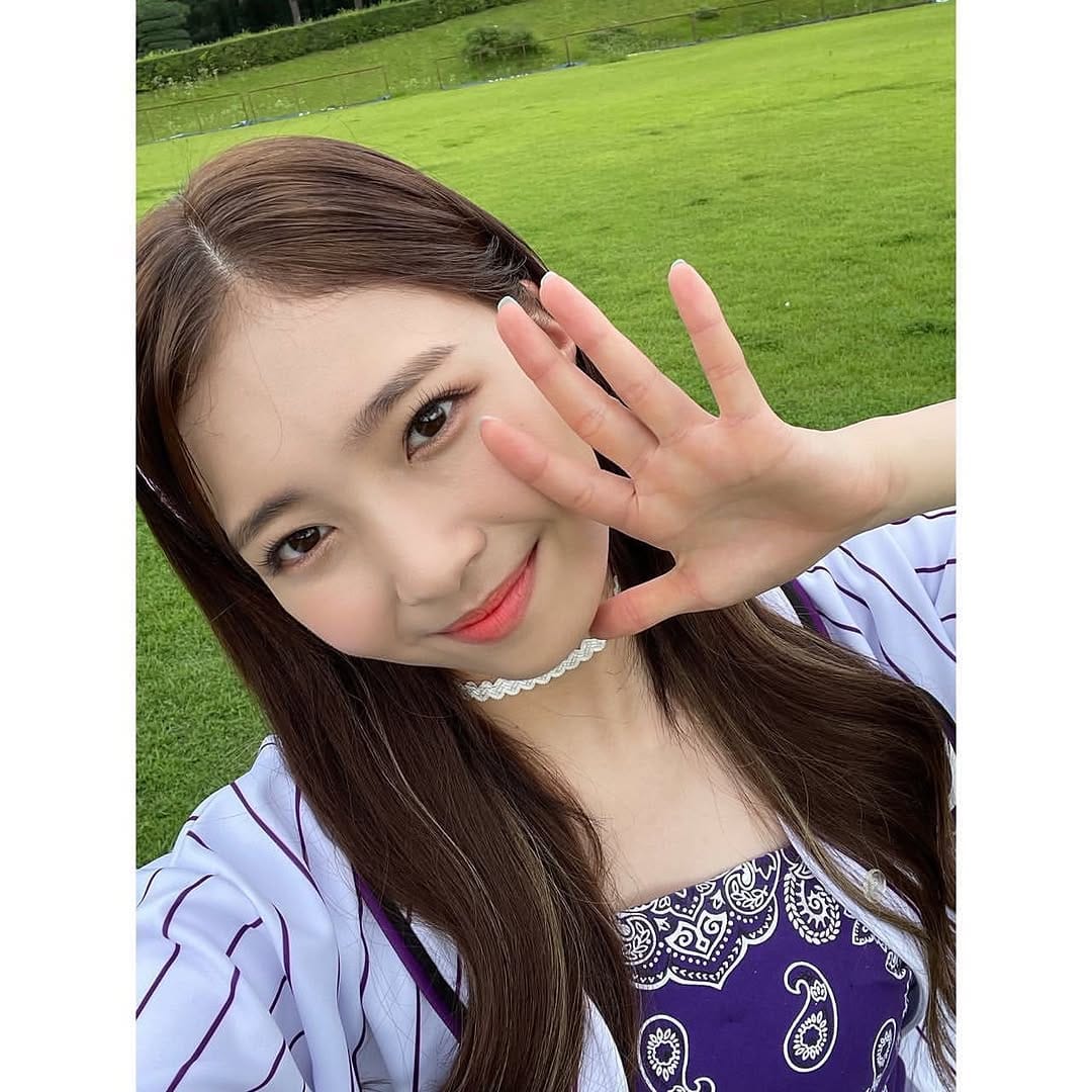 Post 1 by MAYUKA(マユカ)❤️NiziU(ニジュー) on Instagram (carousel)