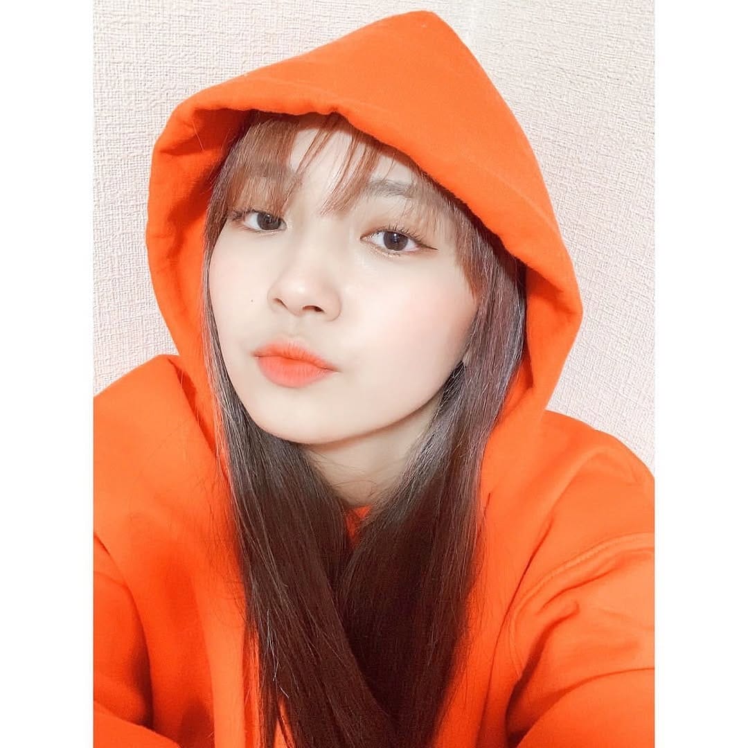 Post 10 by MAYUKA(マユカ)❤️NiziU(ニジュー) on Instagram (carousel)
