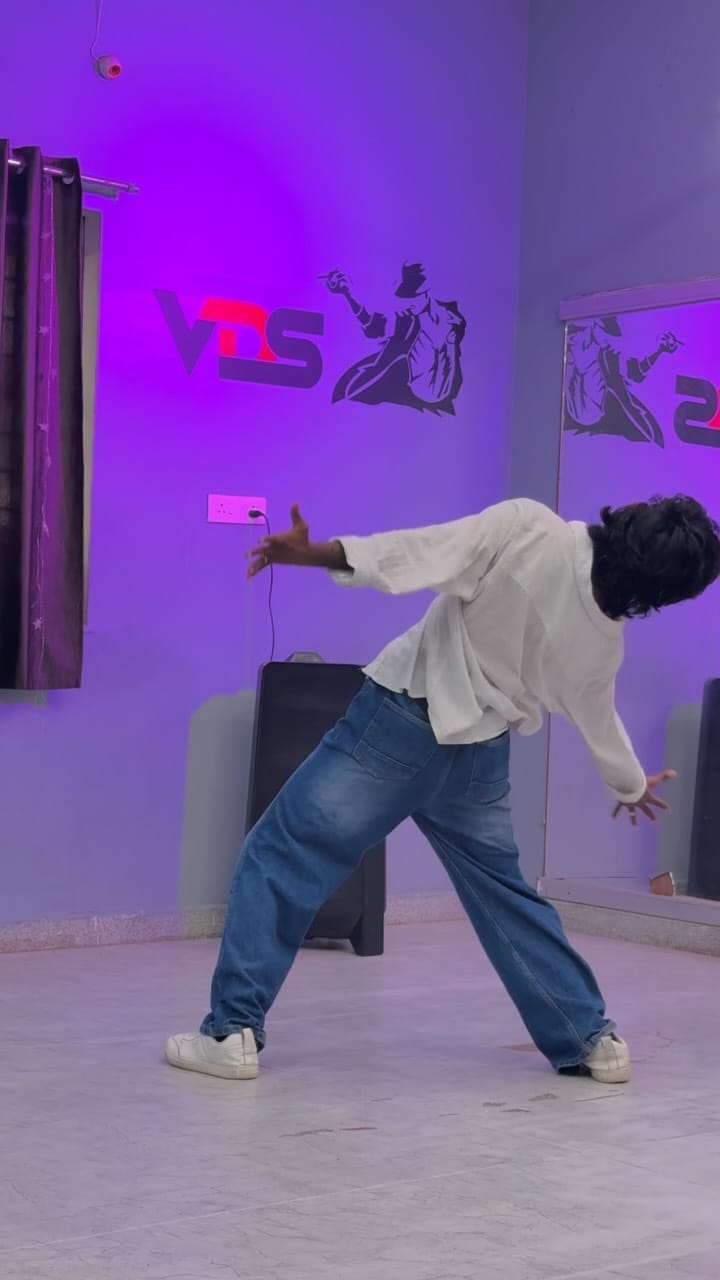Post 1 by @venky_dancer7 on Instagram (video)