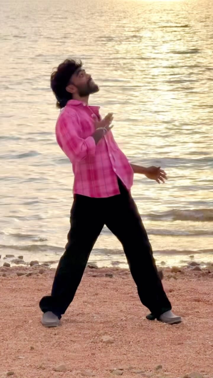 Post 2 by @venky_dancer7 on Instagram (video)