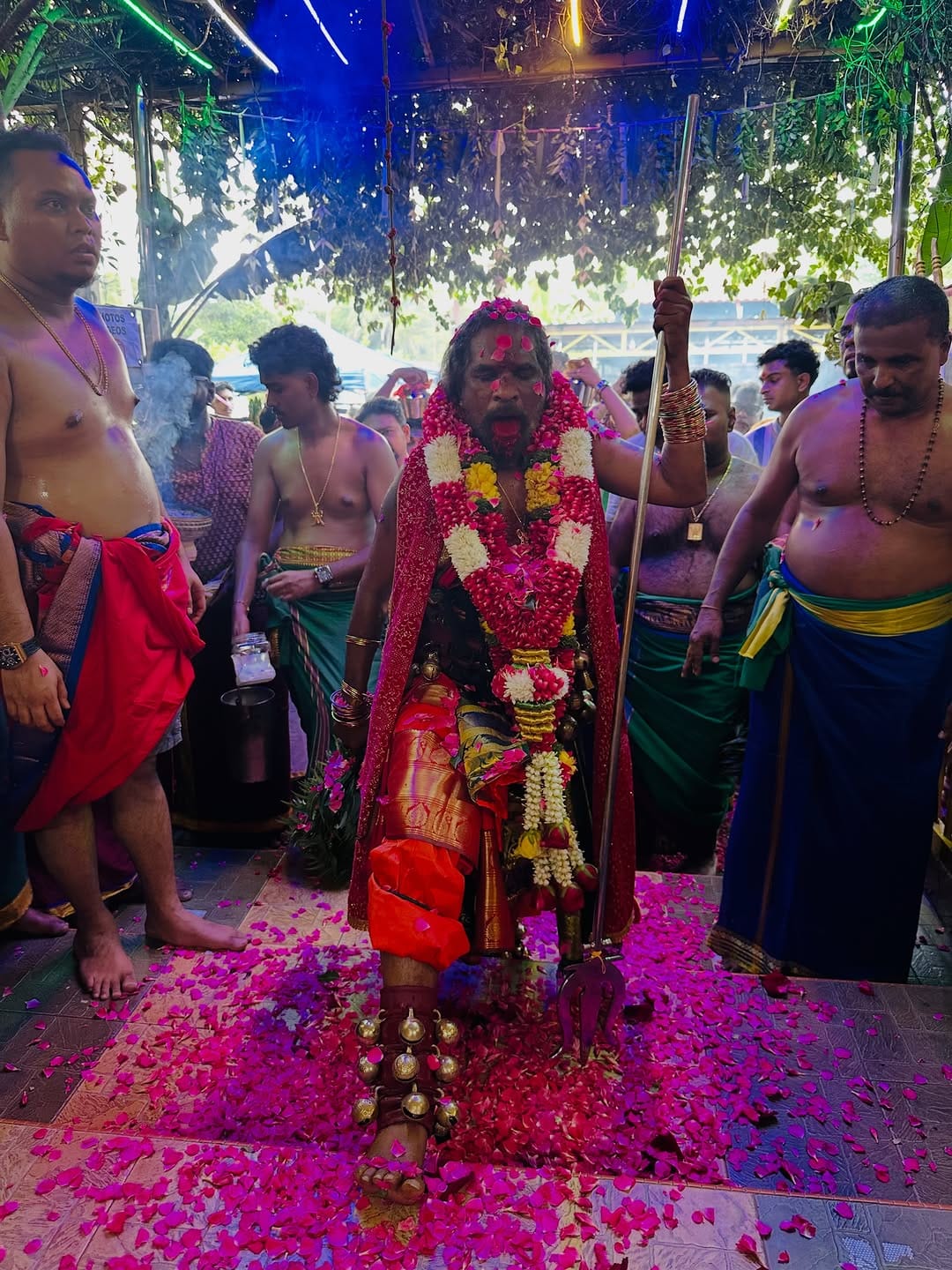 Post 10 by OM NAMAHSHIVAYA VALMUNI THUNAI on Instagram (carousel)