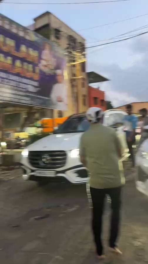 Post 6 by Sai Vasanshah Darbar Ulhasnagar on Instagram (video)