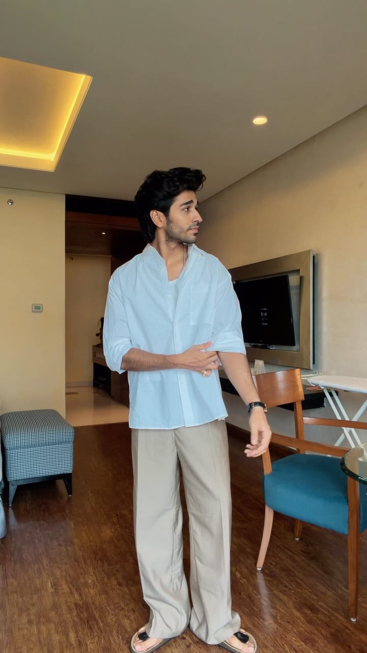Post 2 by AyushMaan Saxena on Instagram (video)