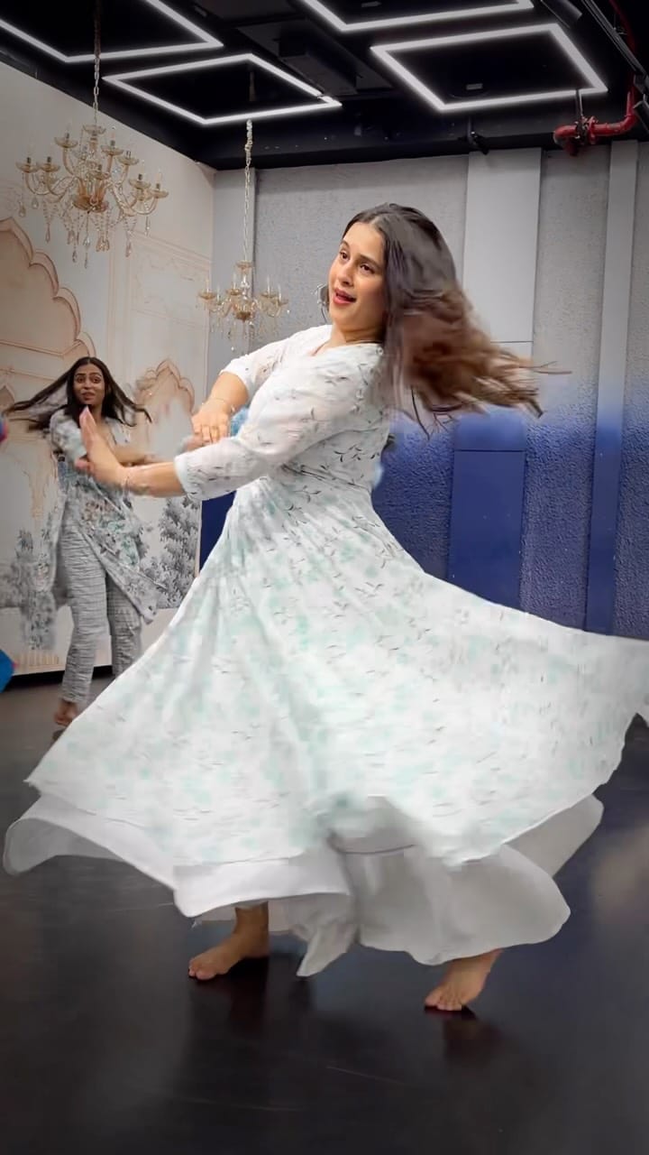 Post 7 by Sarangi Ranade on Instagram (video)