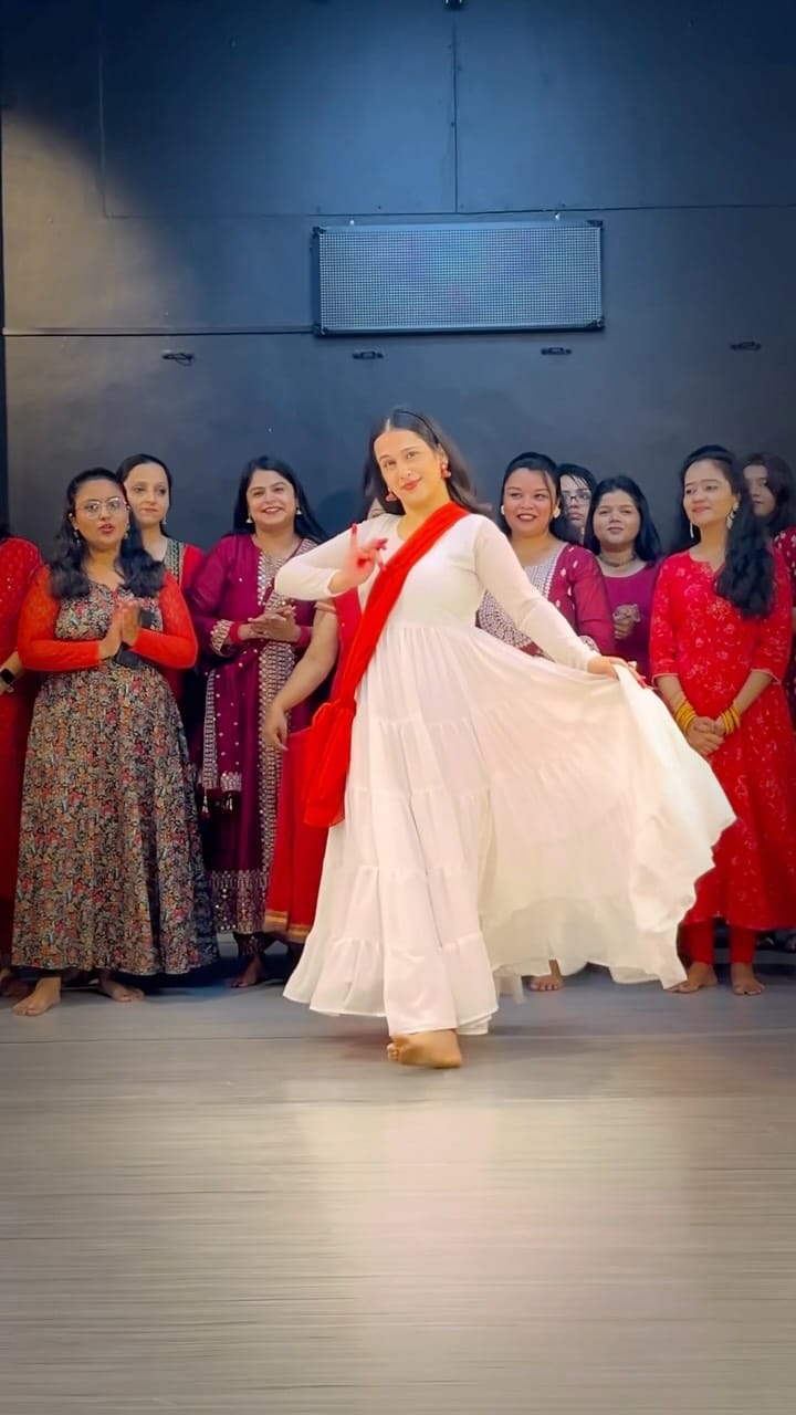 Post 2 by Sarangi Ranade on Instagram (video)
