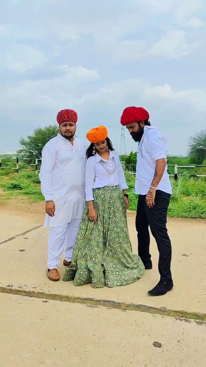 Post 10 by Akash Kumavat 💚🖤 on Instagram (video)