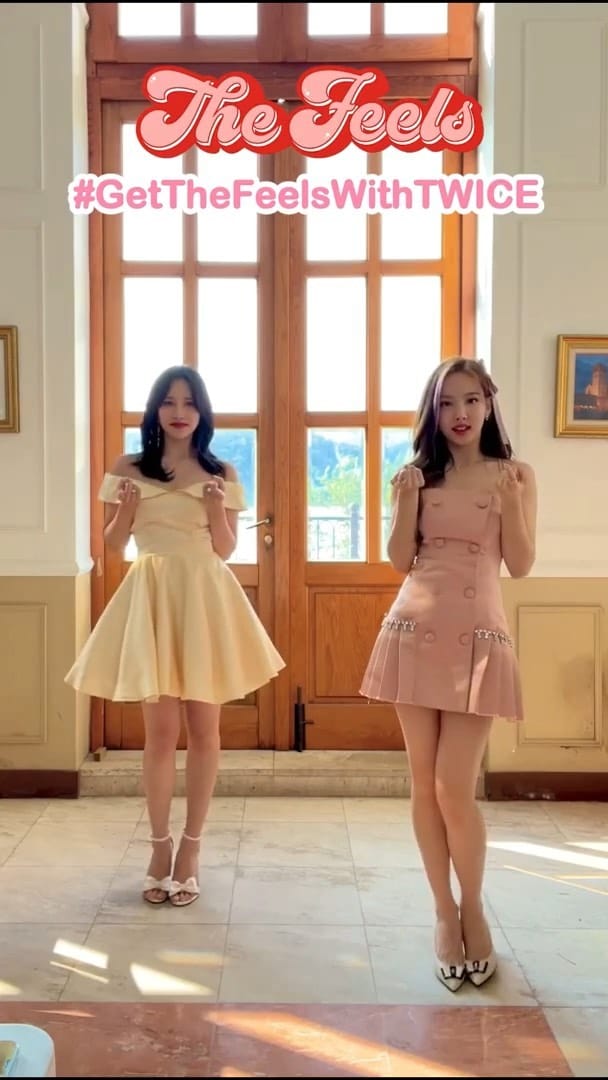 Post 10 by TWICE (트와이스) on Instagram (video)
