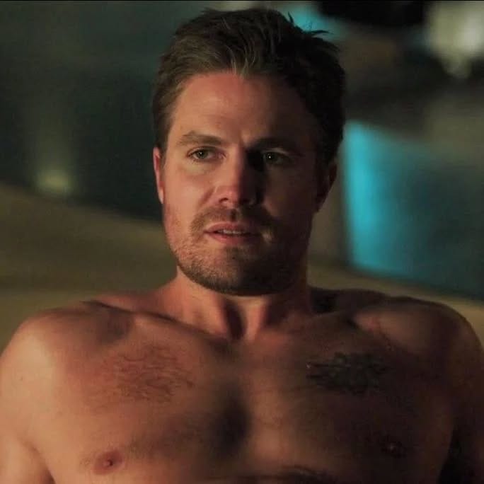Post 7 by Stephen Amell on Instagram (image)