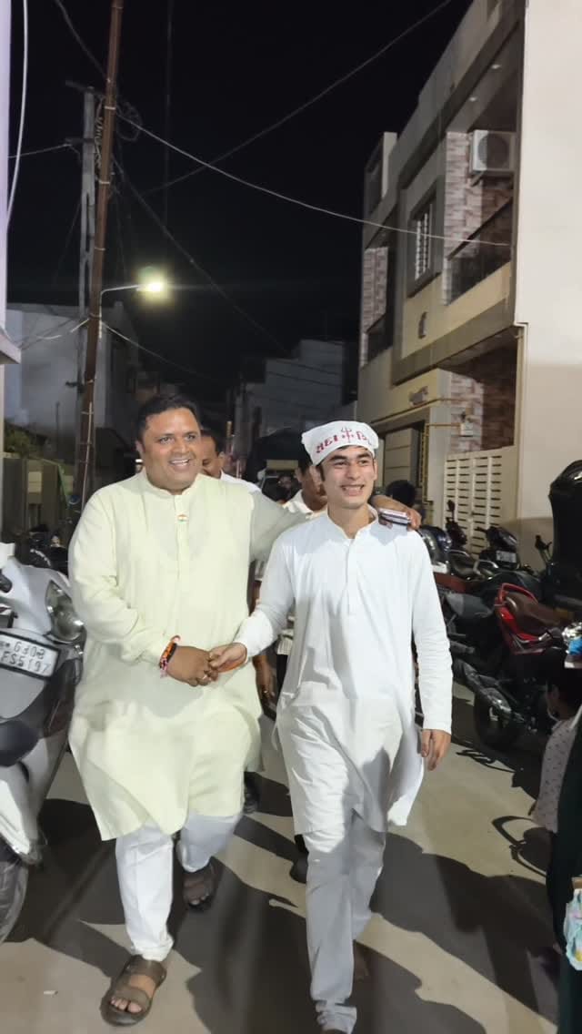 Post 4 by Dev devchandani on Instagram (video)