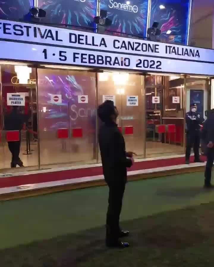 Post 10 by Lino Guanciale Italia on Instagram (video)