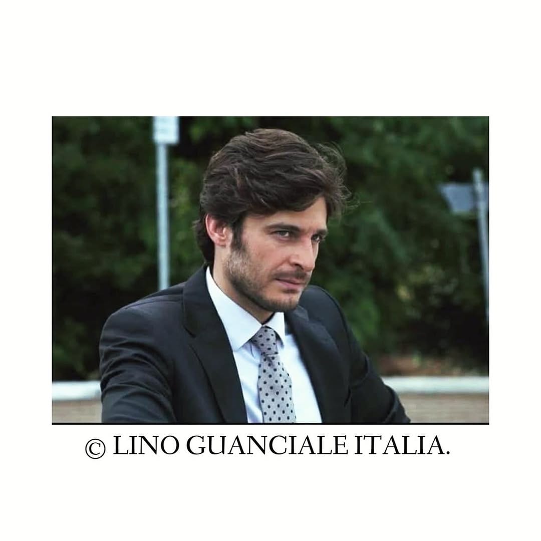 Post 5 by Lino Guanciale Italia on Instagram (carousel)