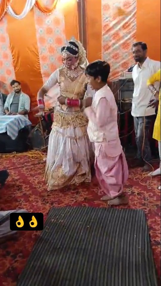 Post 8 by Kukku Beby on Instagram (video)