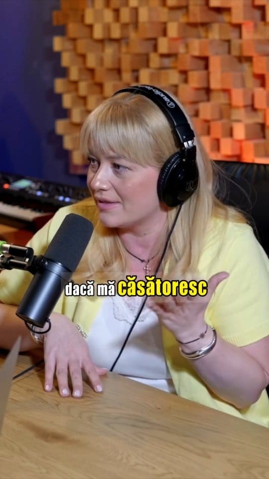 Post 1 by Camitza on Instagram (video)