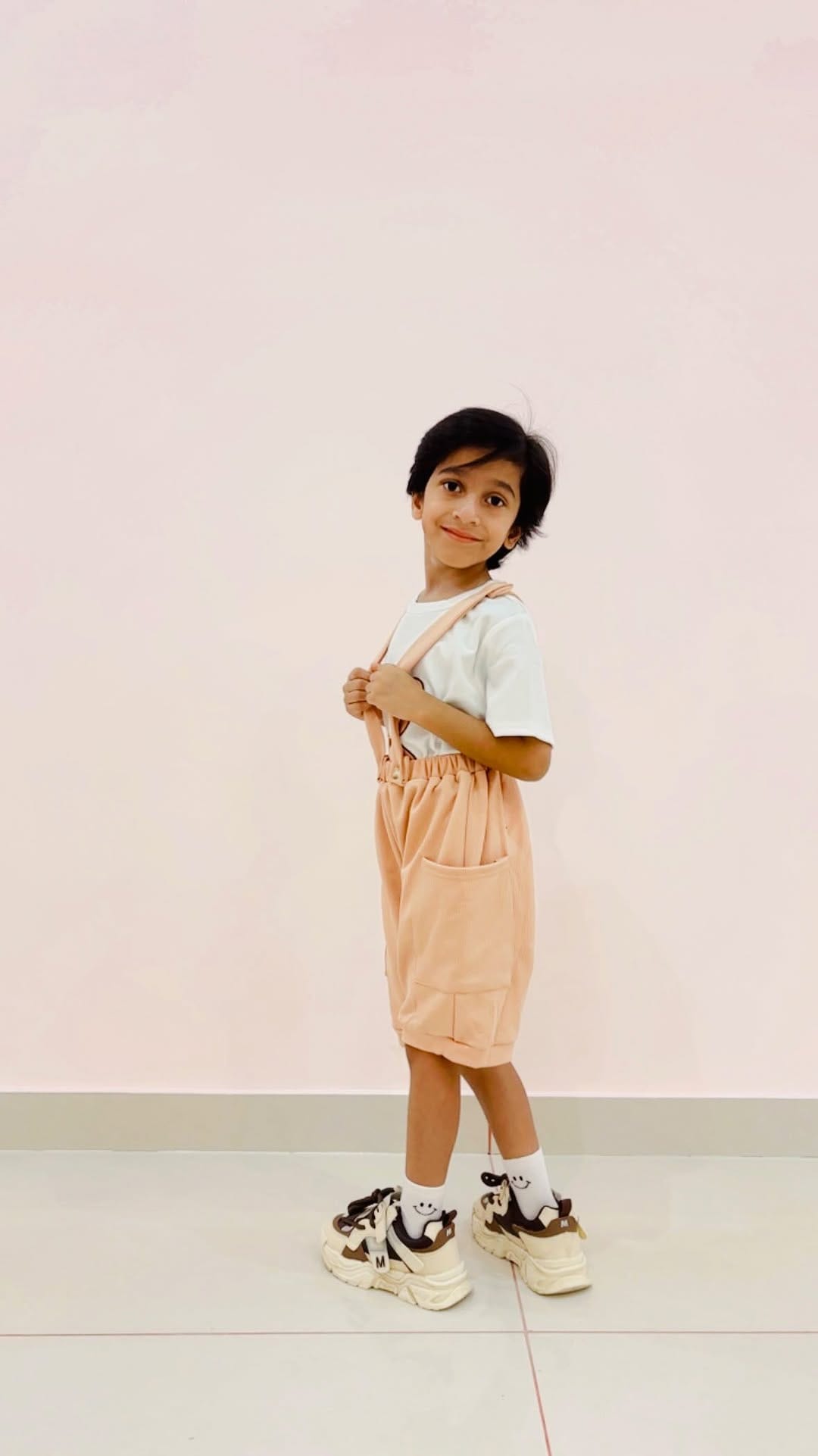 Post 2 by Vishnu Sharma on Instagram (video)