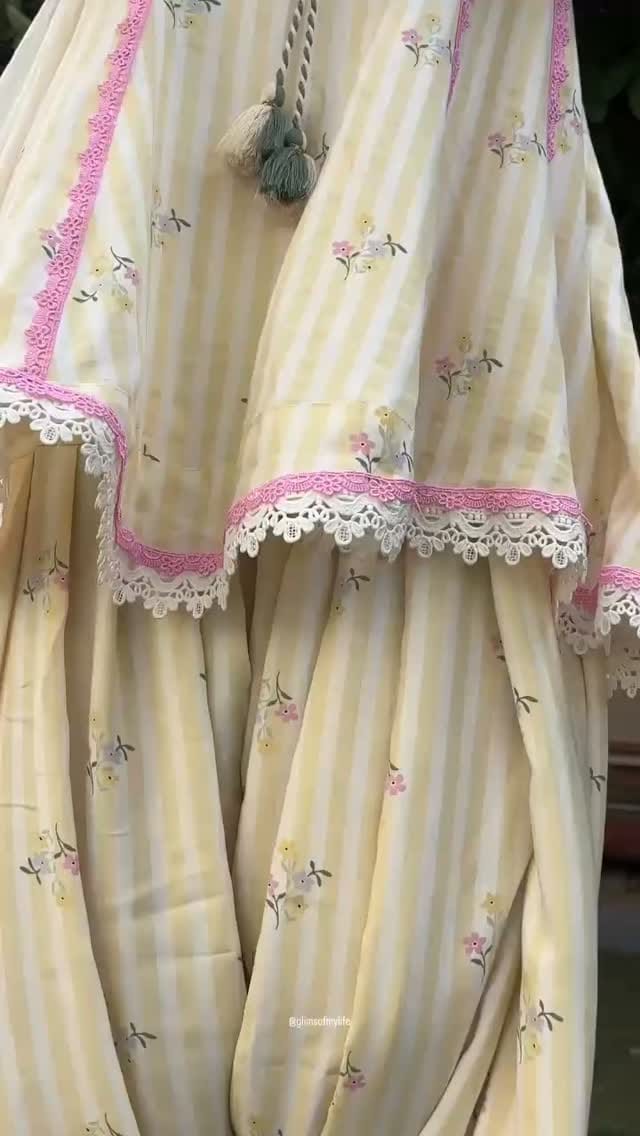 Post 7 by saby's outfits on Instagram (video)