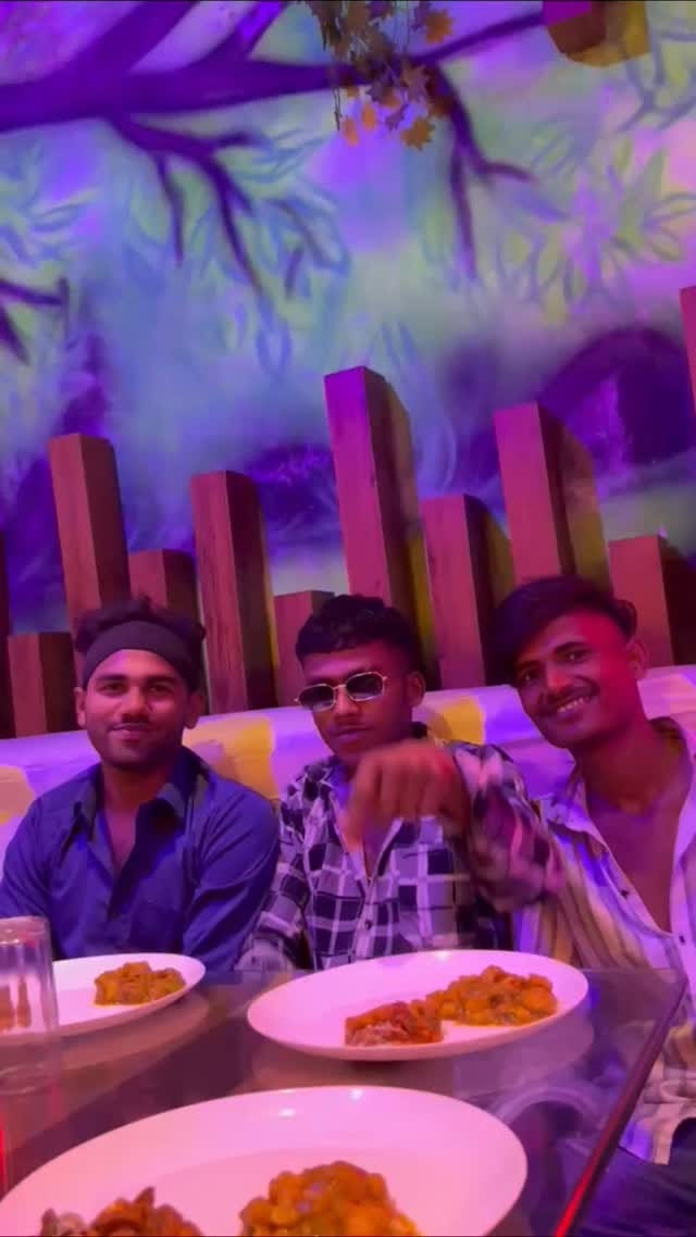 Post 2 by 🇵‌🇷‌🇮‌🇳‌🇨‌🇪‌ 🇾‌🇦‌🇩‌🇦‌🇻‌ on Instagram (video)
