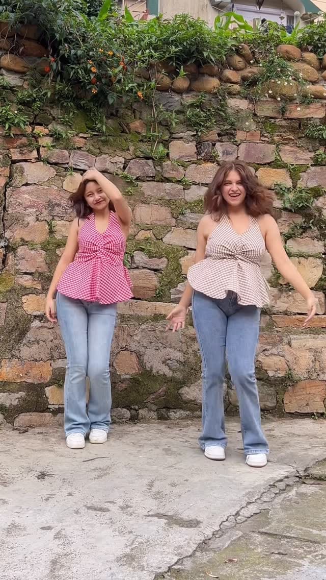 Post 10 by 🍁Best Friends🍁 on Instagram (video)