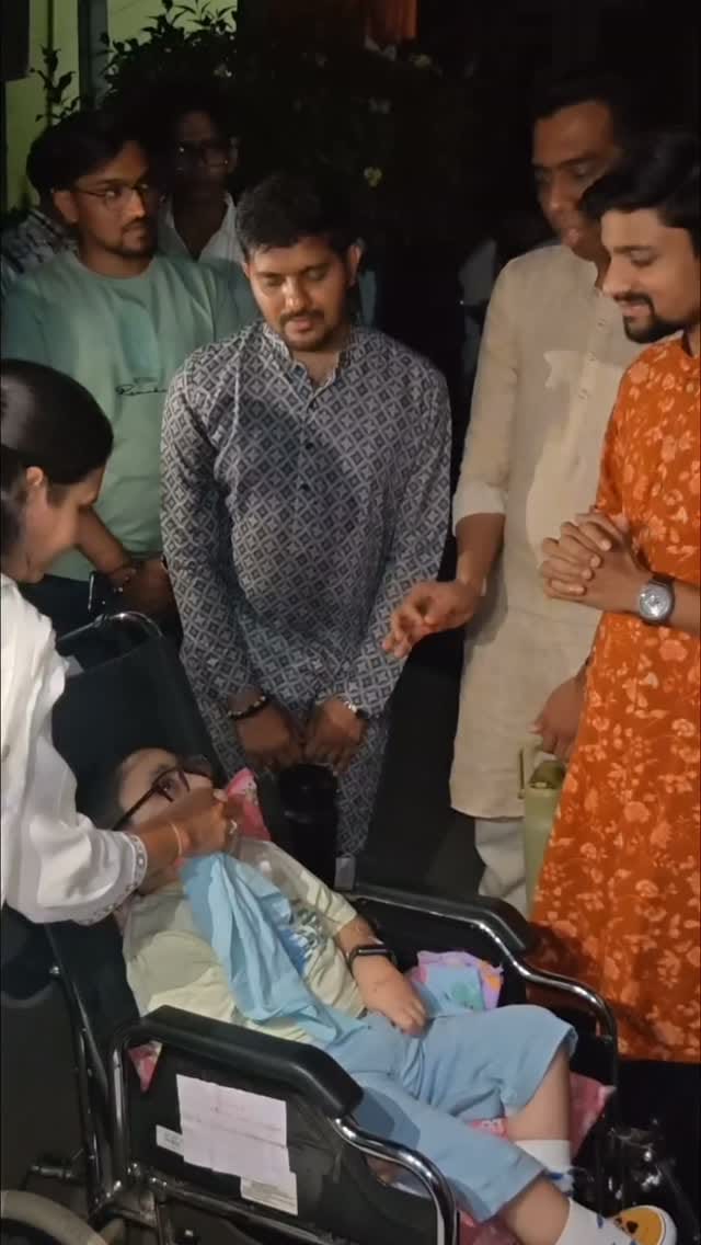 Post 1 by Harshit Shah | Jain Devotional Singer ✨ on Instagram (video)