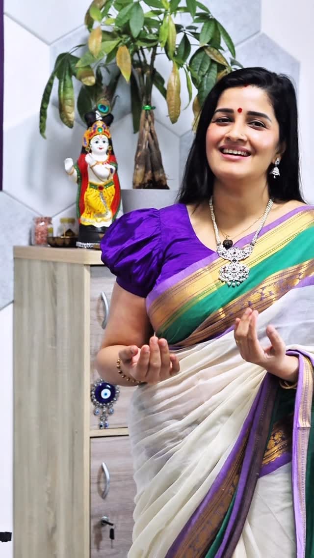 Post 3 by Anjali Mukundam on Instagram (video)