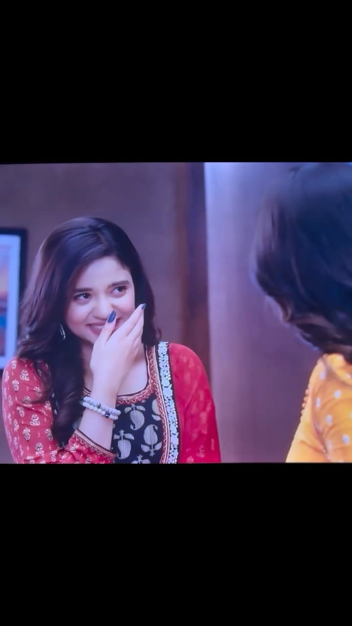 Post 9 by Honeyy Soni on Instagram (video)