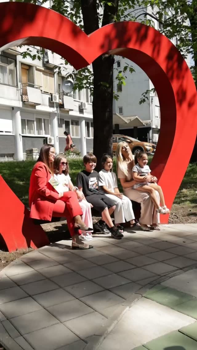 Post 10 by Српска напредна странка Нови Београд on Instagram (video)