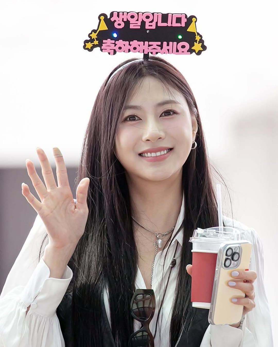 Post 2 by OH HAYOUNG (오하영/吳夏荣/ハヨン) on Instagram (carousel)