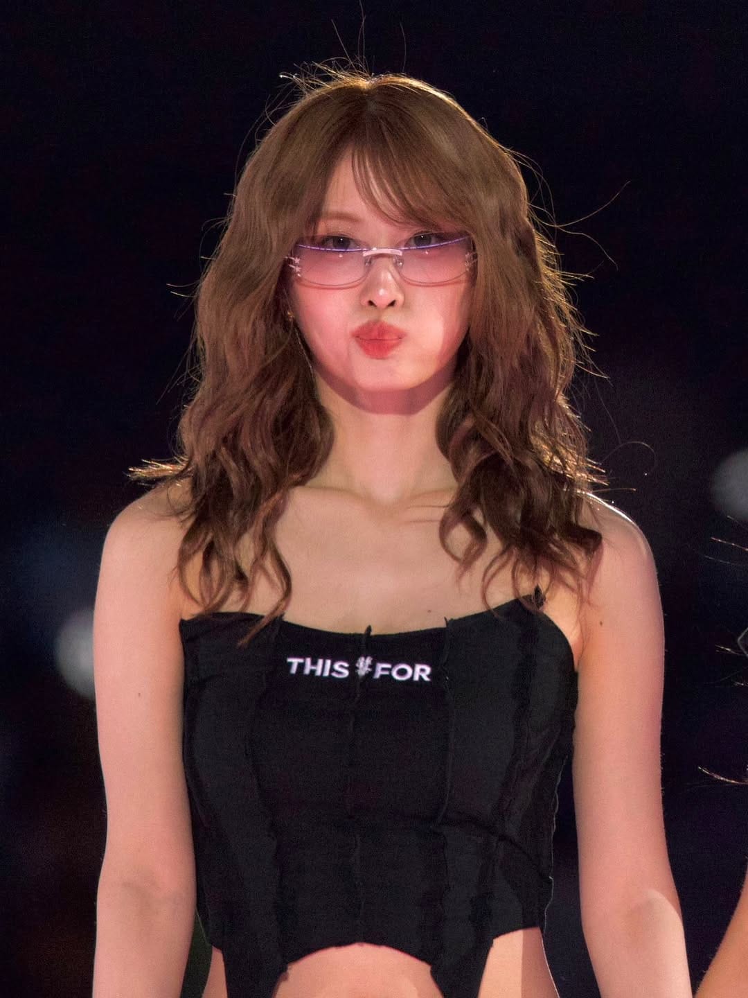 Post 9 by Hirai Momo(모모//もも)🍑 on Instagram (carousel)