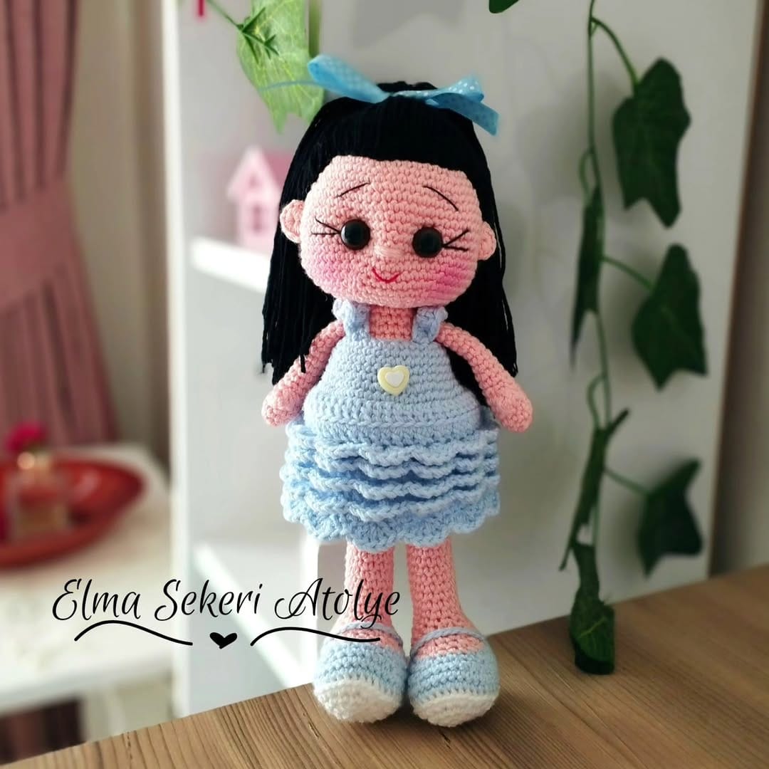 Post 1 by ~Elma Şekeri Atölye🎀Handmade Dolls~ on Instagram (image)