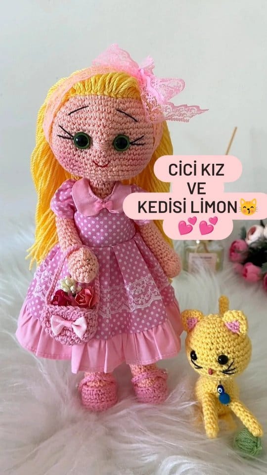 Post 2 by ~Elma Şekeri Atölye🎀Handmade Dolls~ on Instagram (video)