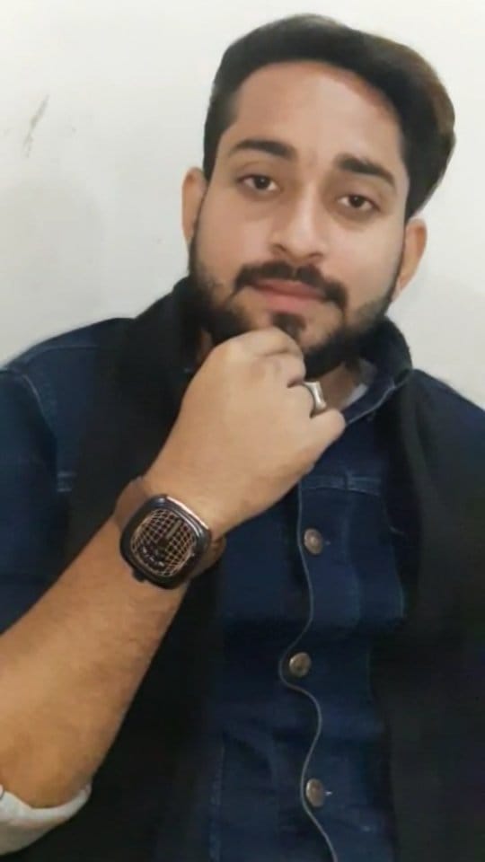 Post 5 by SYED AAMIR HASAN (عامر حسن) on Instagram (video)