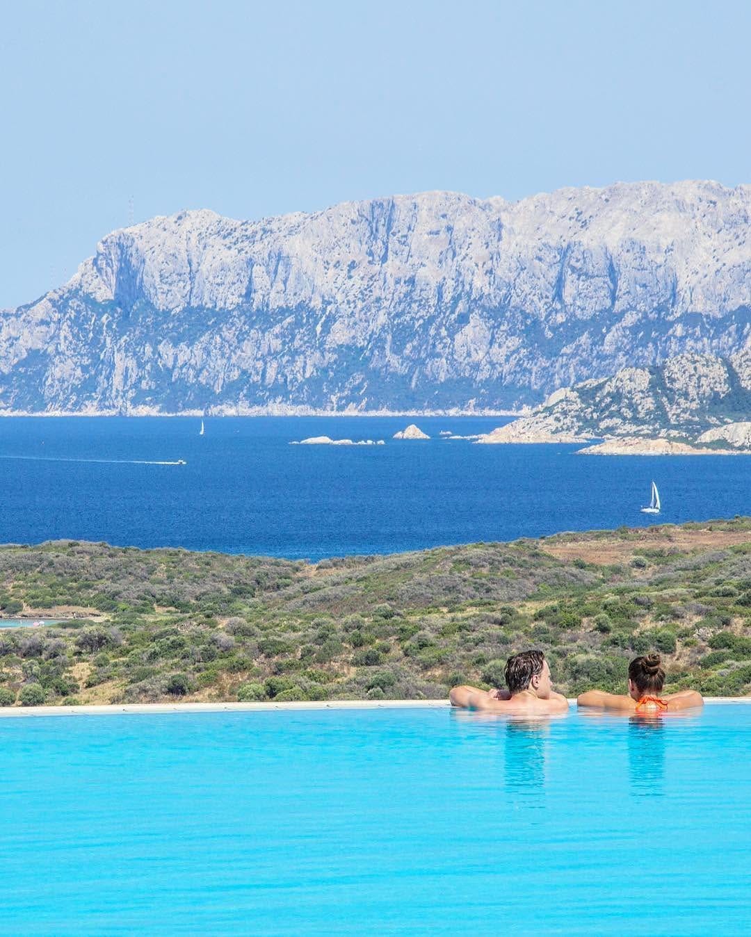 Post 6 by #travelsandchill on Instagram (image)