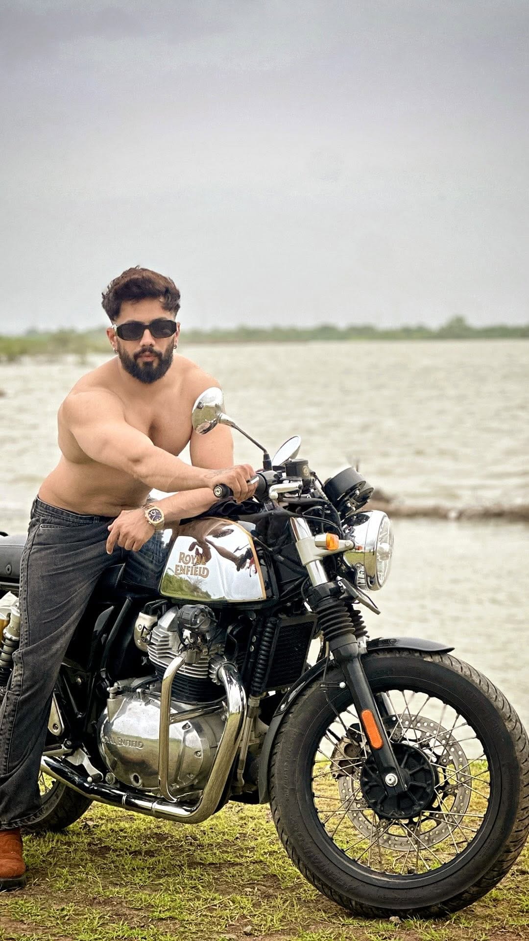 Post 6 by Nishant Pancholi 🦁YADAV on Instagram (video)