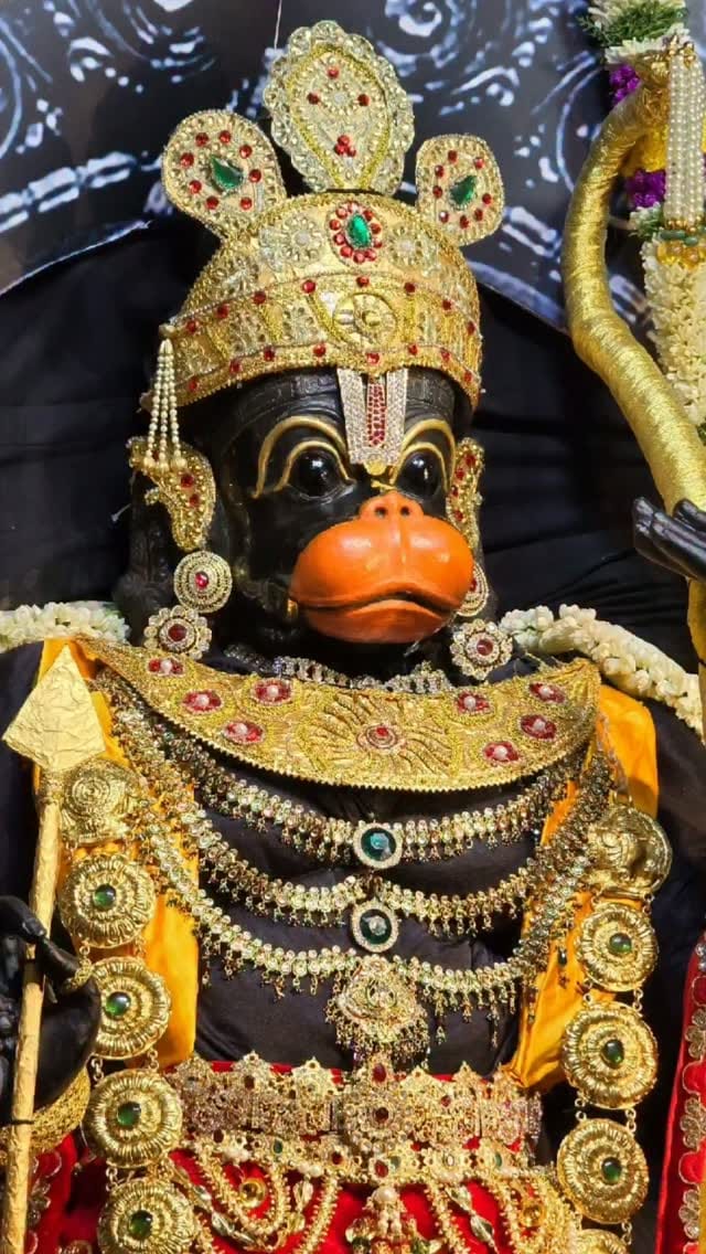 Post 1 by SRI ASHTAMSA VARADHA ANJANEYAR on Instagram (video)