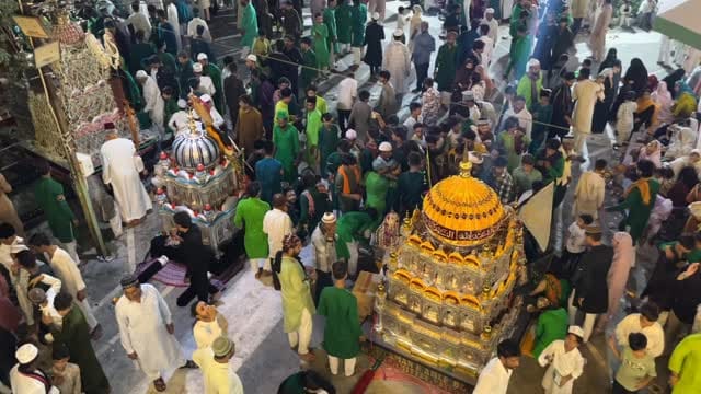 Post 4 by Silsila e Niyaziya on Instagram (video)