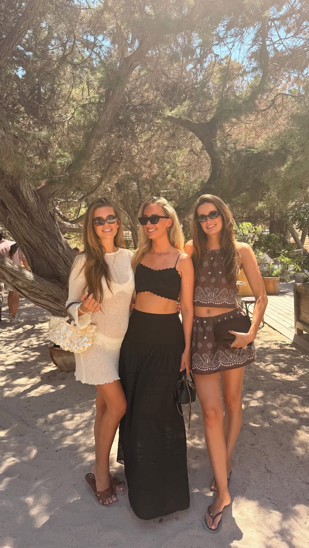 Post 6 by Tess on Instagram (video)