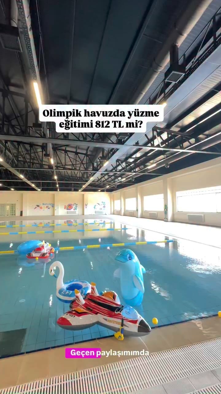 Post 10 by Aslı on Instagram (video)