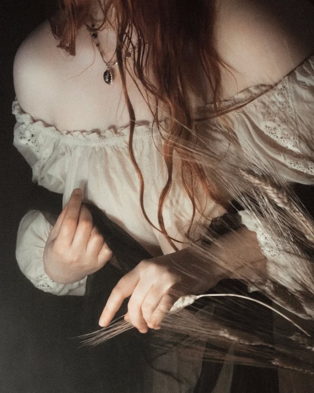 Post 6 by 𝑪𝒂𝒎𝒊𝒍𝒍𝒂 𝑫𝒊 𝑩𝒆𝒍𝒍𝒂 𝑽𝒆𝒄𝒄𝒉𝒊 on Instagram (carousel)
