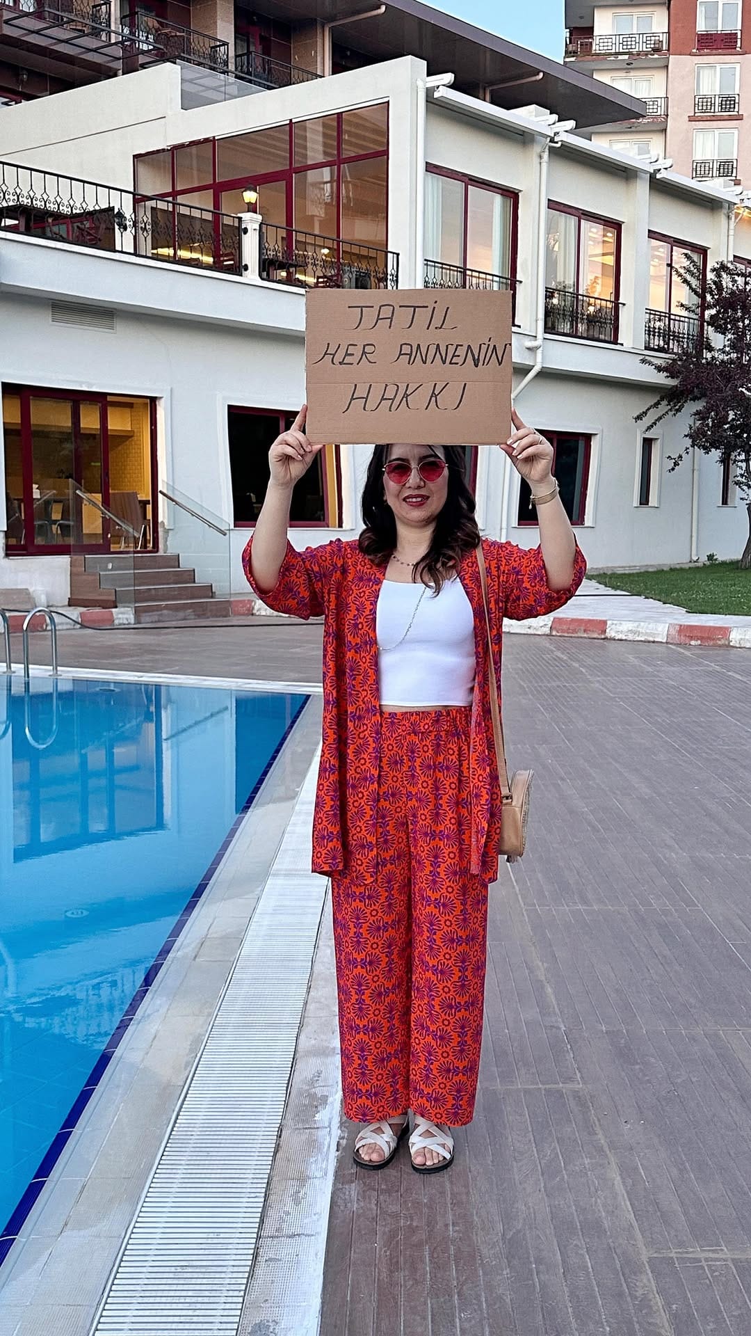 Post 2 by Ankara Anneleri on Instagram (video)