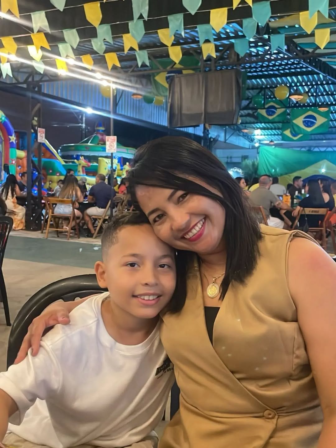 Post 6 by Suzi Bandeira on Instagram (carousel)