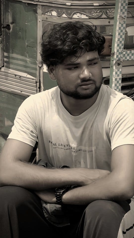 Post 5 by Manish Mehra Ad on Instagram (video)