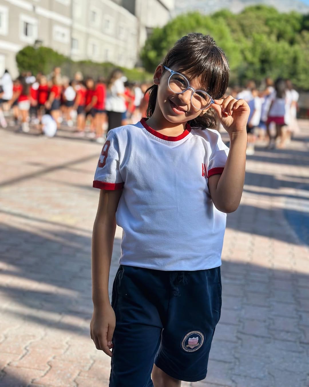 Post 8 by Ayşenur Parlak on Instagram (image)