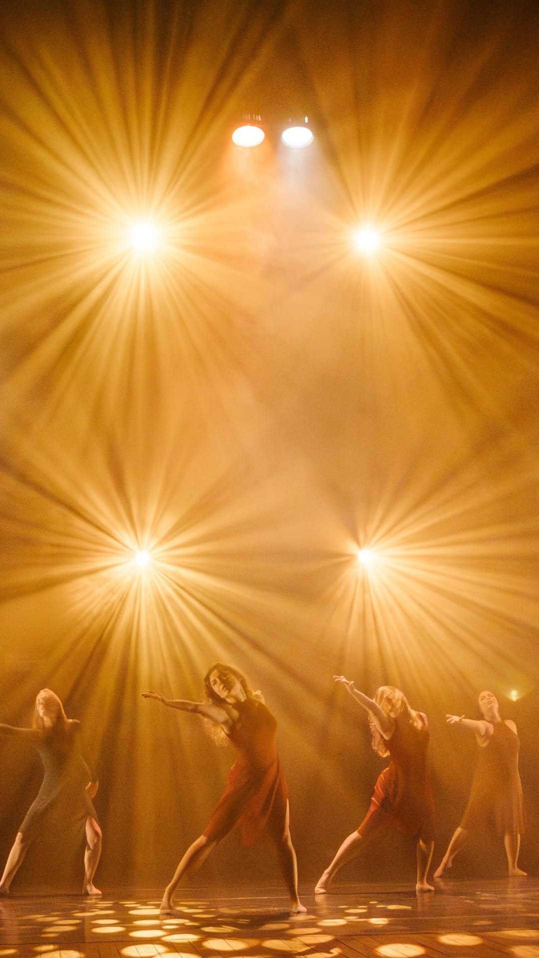 Post 6 by Fabricio Callabari Ballet Studio on Instagram (video)