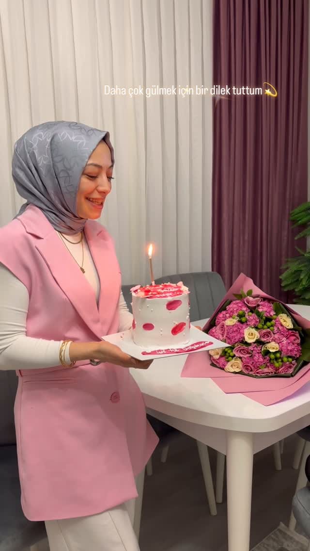 Post 8 by Betül Özcan Salih on Instagram (video)