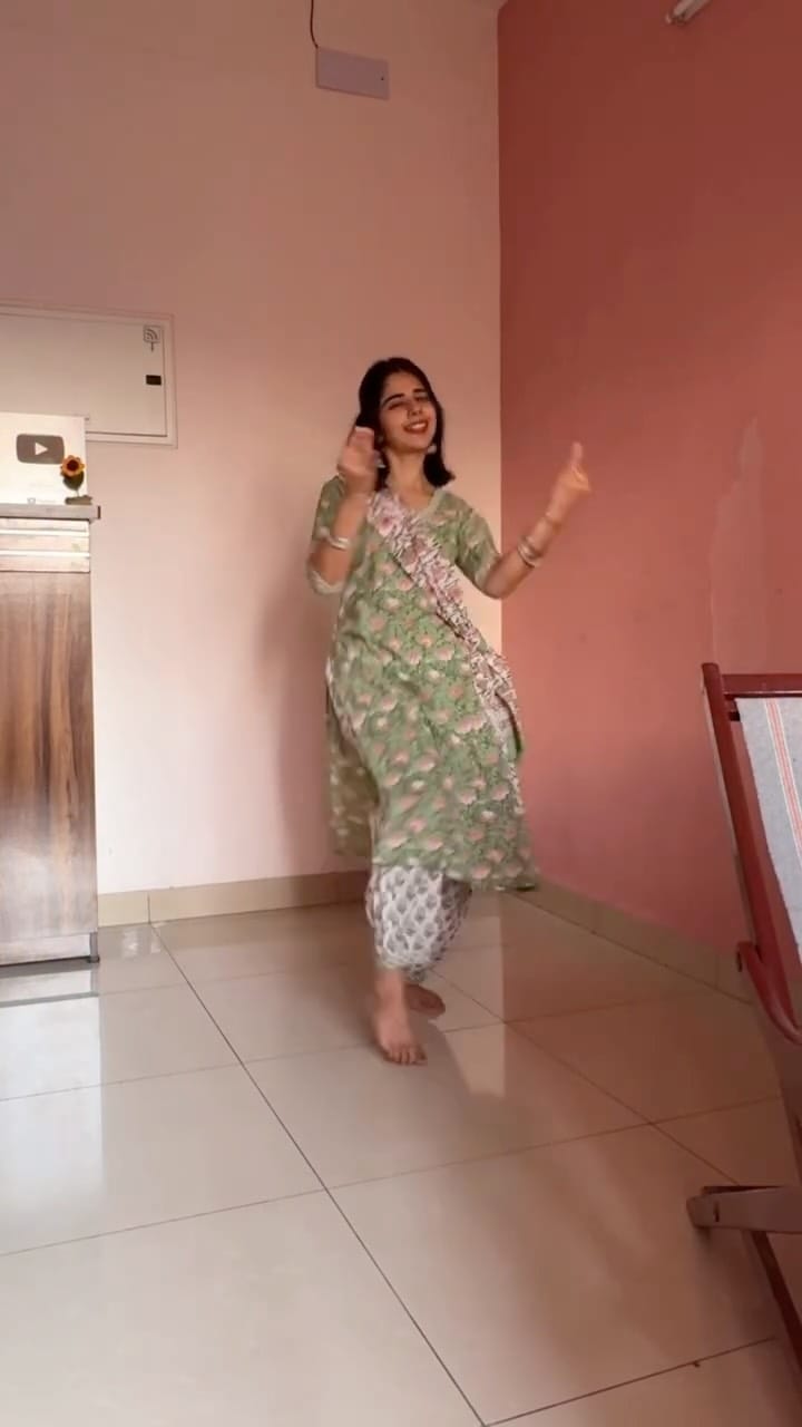 Post 2 by Tushangi Gupta on Instagram (video)