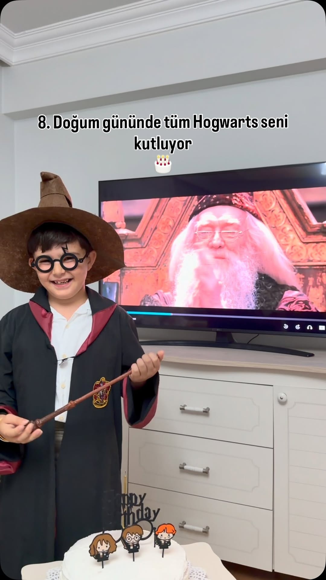 Post 2 by Rahime Uludağ ~indirim sever anne on Instagram (video)