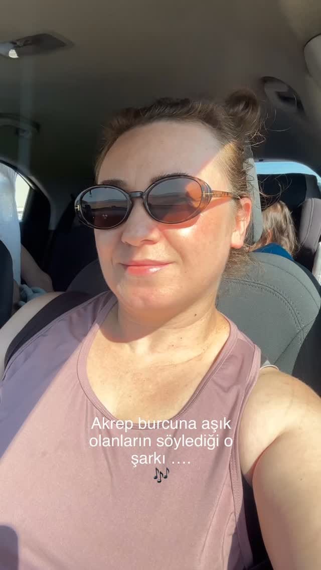 Post 4 by ❥ Gülşah ☘︎ Lena ve Parla ile hayat✌︎ on Instagram (video)